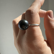 Ring with natural pearls